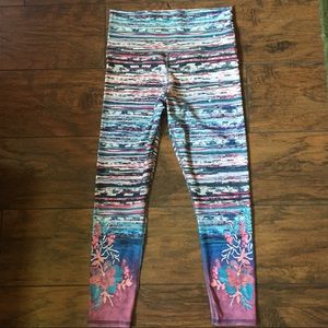 ? Pants - Stripey floral leggings yoga pants // m ? Pants - Stripey floral leggings yoga pants // m